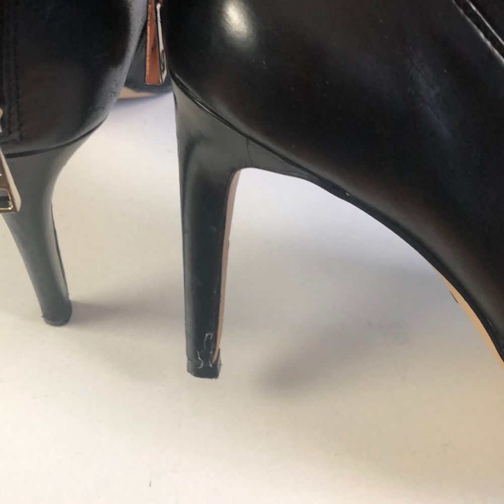 Ann Taylor Vellera Peeptoe Shootie - Picture 5 of 5